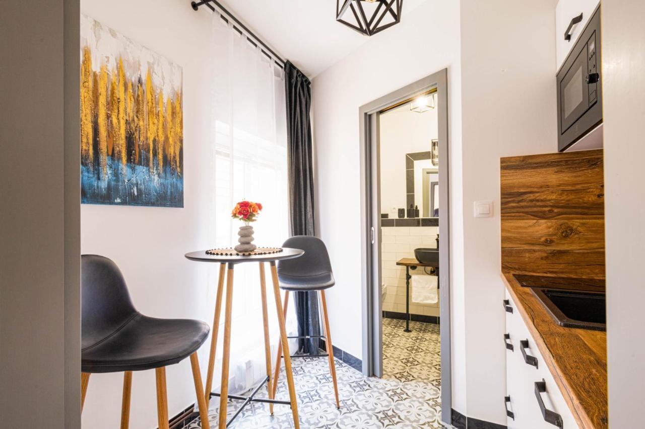 Highnest Apartments Bratislava Eksteriør billede
