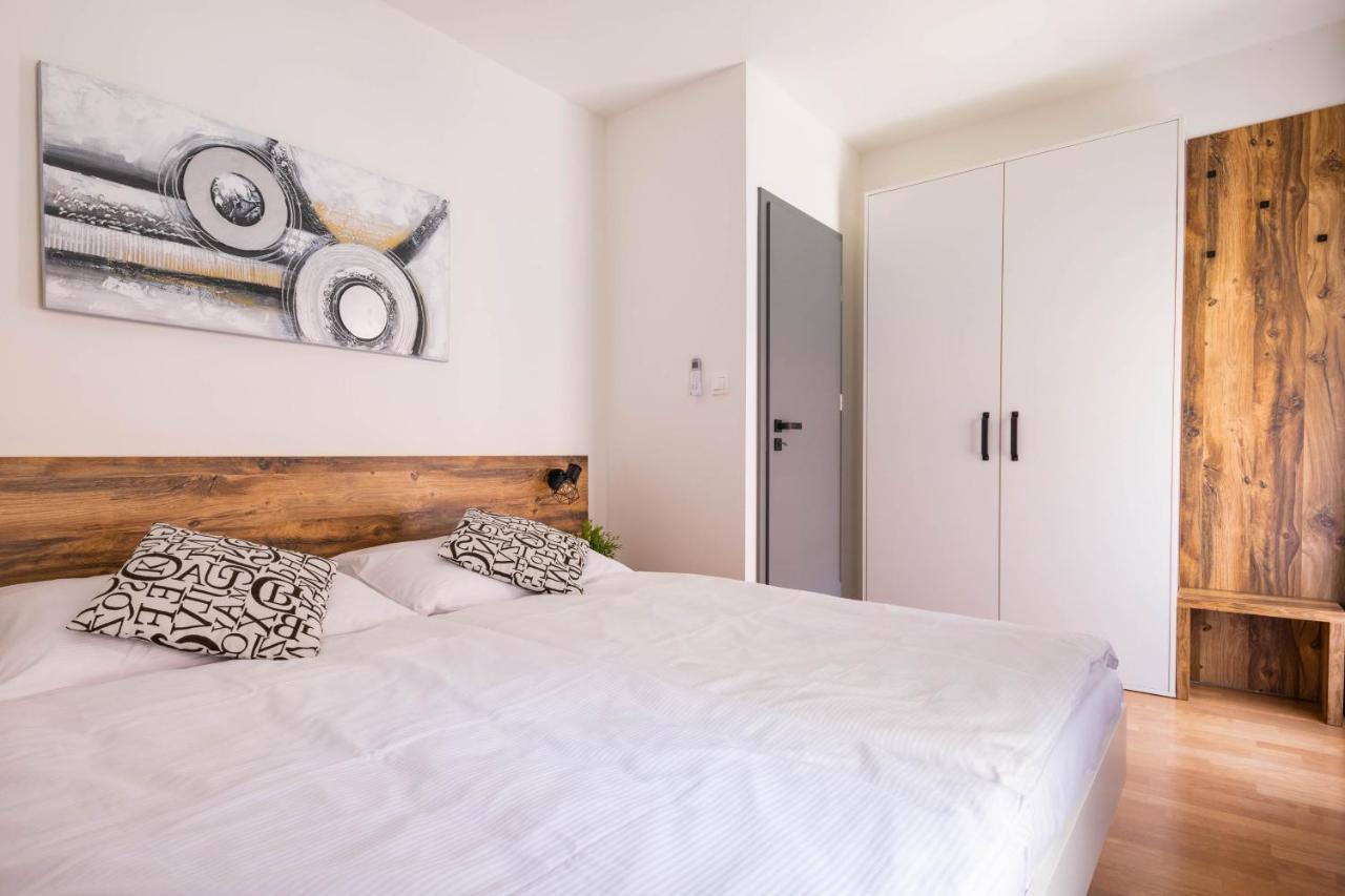 Highnest Apartments Bratislava Eksteriør billede
